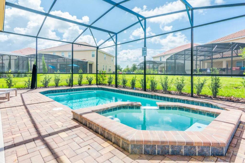 Bazén v ubytování Beautiful Themed Vacation Home with Private Pool ST5509 nebo v jeho okolí
