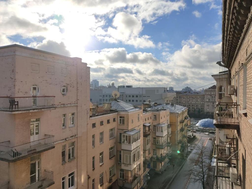 BestKievApartment - One-Bedroom Apartment - Kostyolnaya 11