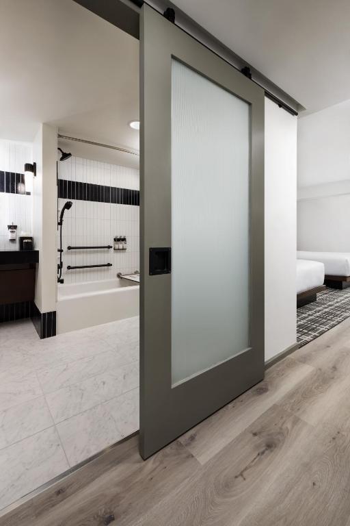 Hyatt Regency San Francisco Downtown SOMA - Ada King Room Avec Baignoire