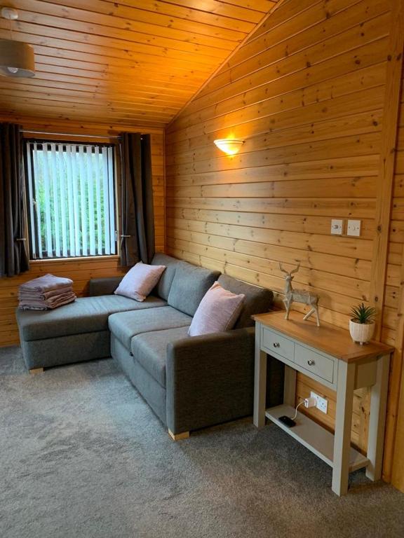 Posezení v ubytování Corrie Lodge, Glendevon