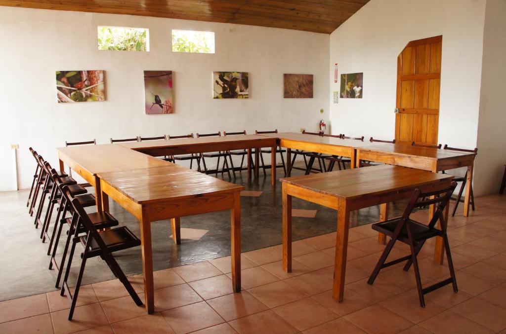 Εστιατόριο ή άλλο μέρος για φαγητό στο Hotel and Restaurant Guancascos