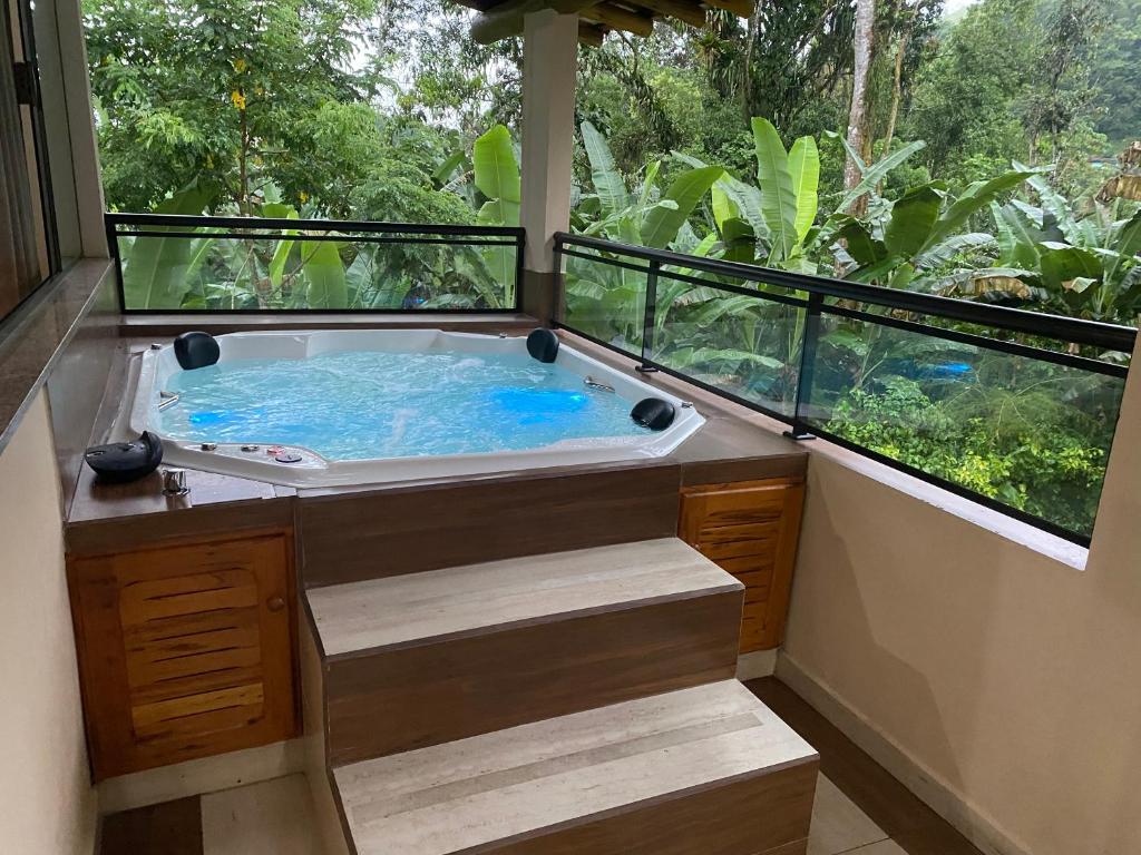 Swimmingpoolen hos eller tæt på CASA DE VIDRO