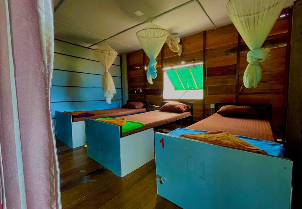 Fotografie z fotogalerie ubytování The Cliff Hostel, M'Pay Bay v destinaci Koh Rong Sanloem