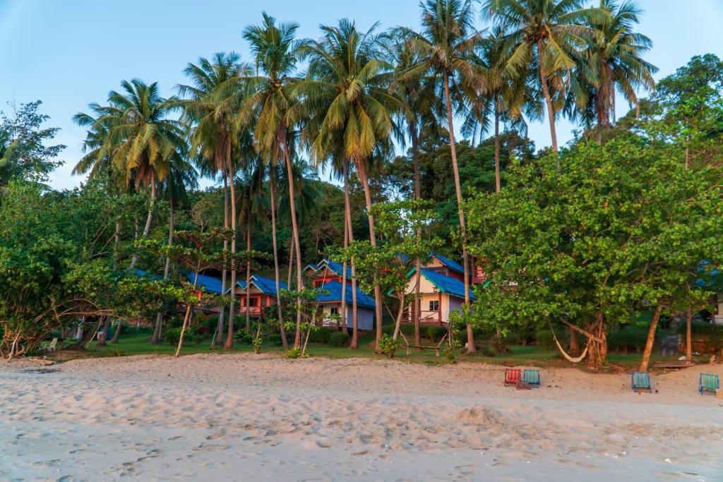 Gallery image of Sun Smile Beach Koh Jum in Ko Jum