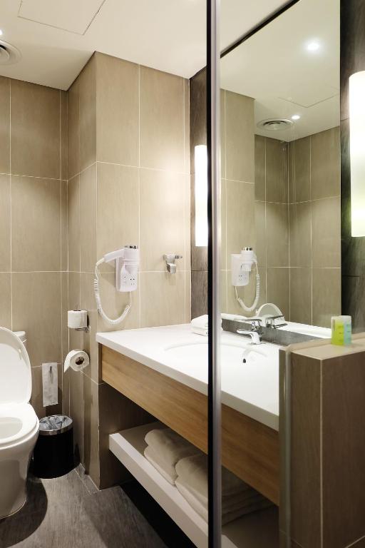 Two-Bedroom Apartment - Complimentary Round-trip Transfer to International Terminal upon request