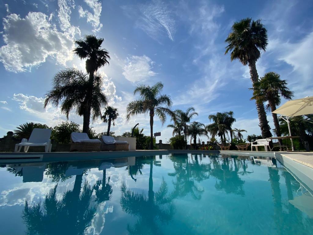 Bazén v ubytování VILLA ADA pool residence nebo v jeho okolí