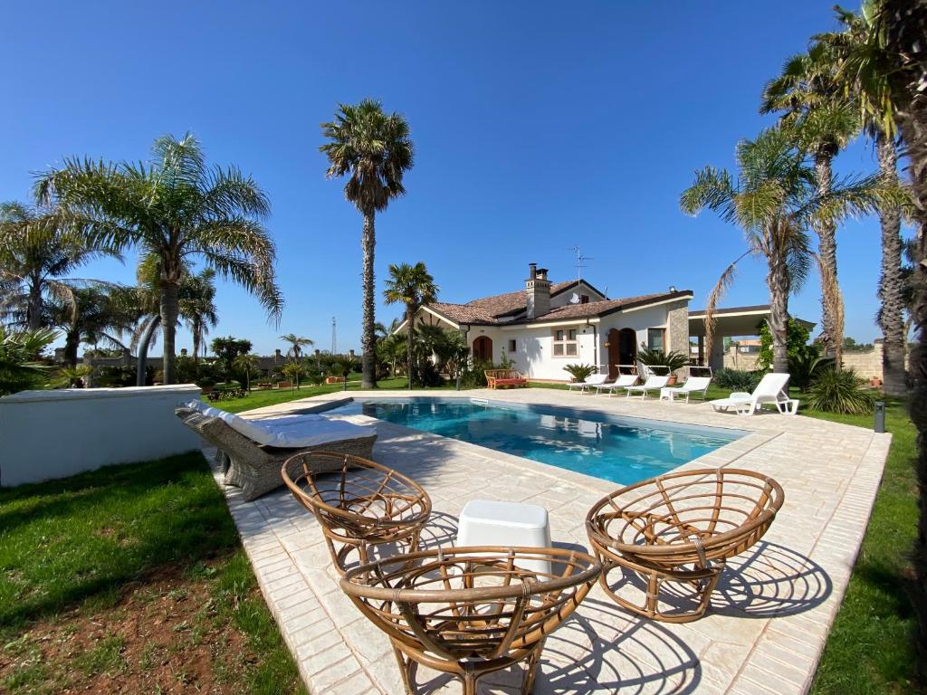 Bazén v ubytování VILLA ADA pool residence nebo v jeho okolí