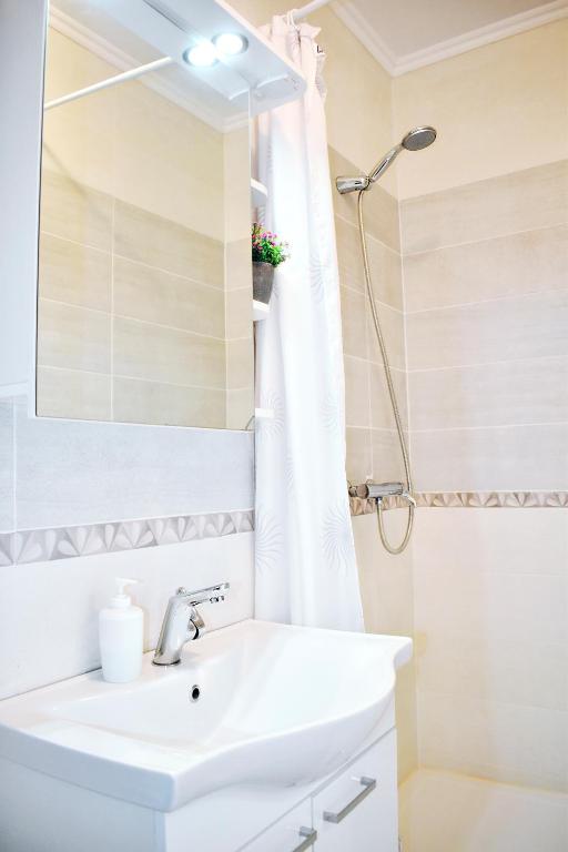 Kúpeľňa v ubytovaní Apartmani Lovrenčić