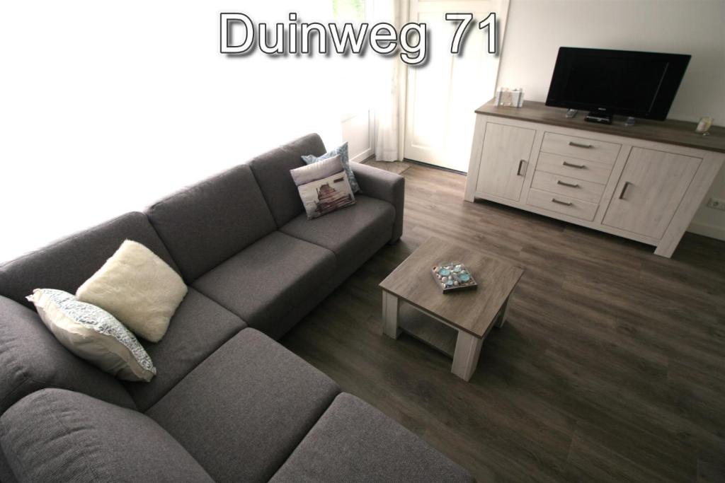 Appartementen Zuiderstrand - Three-Bedroom Apartment