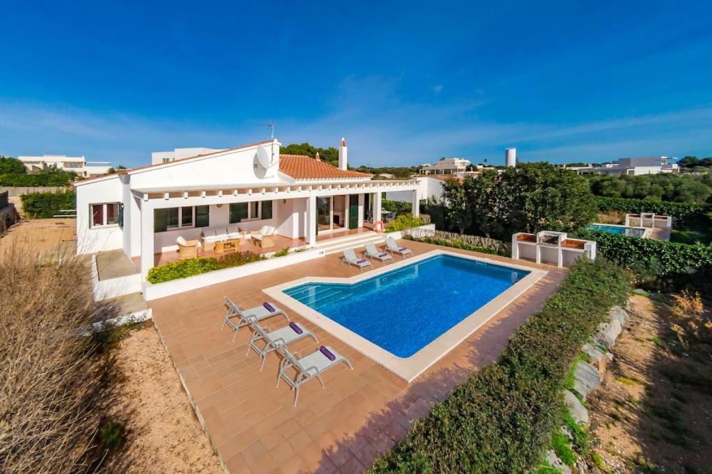 Bazén v ubytování Villa Casa Nova nebo v jeho okolí