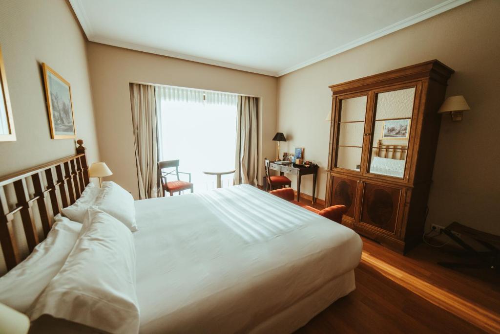 Barceló León Conde Luna, León – Updated 2023 Prices