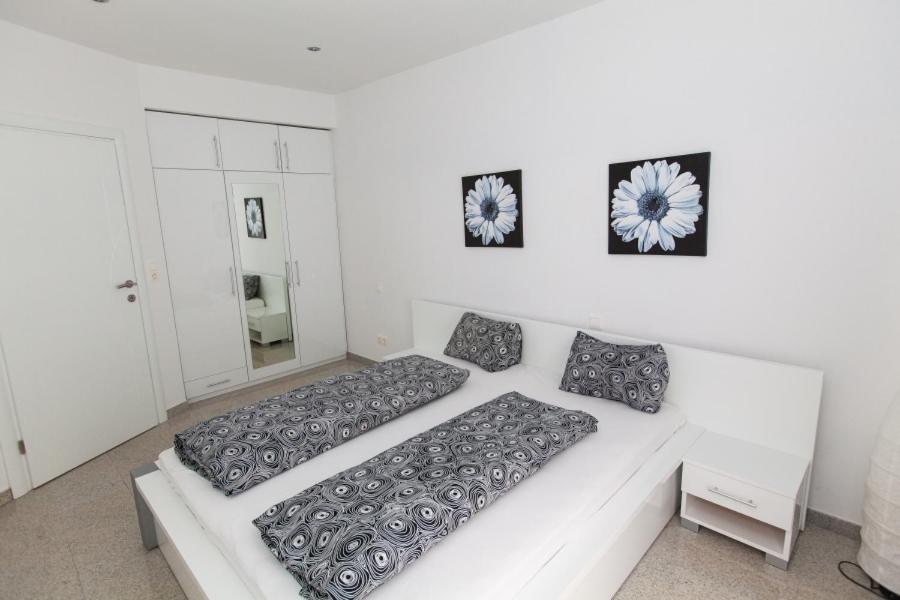 Posteľ alebo postele v izbe v ubytovaní Apartment in Crikvenica with sea view, terrace, air conditioning, WiFi 3492-10