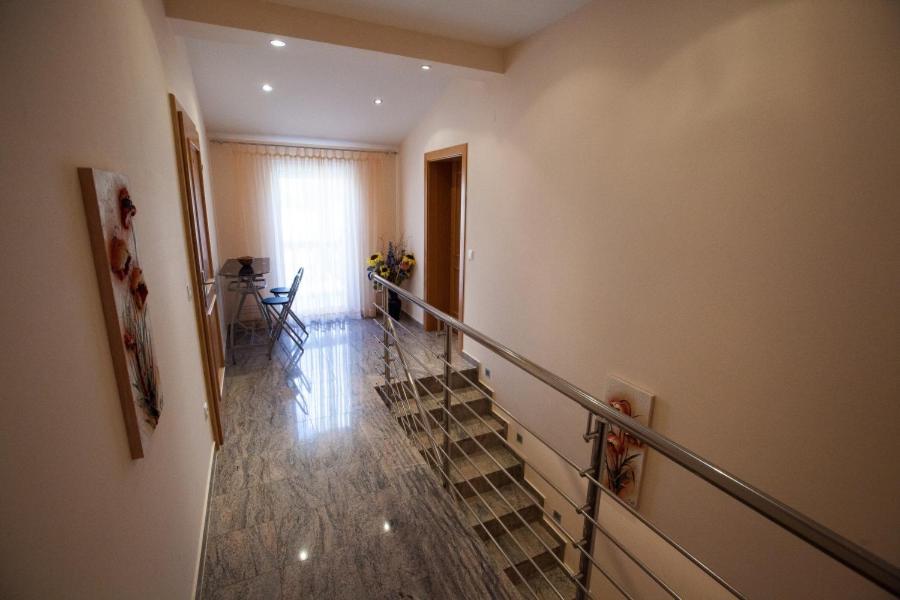 Fotografia z galérie ubytovania Apartment in Crikvenica with sea view, terrace, air conditioning, WiFi 3492-10 v destinácii Crikvenica