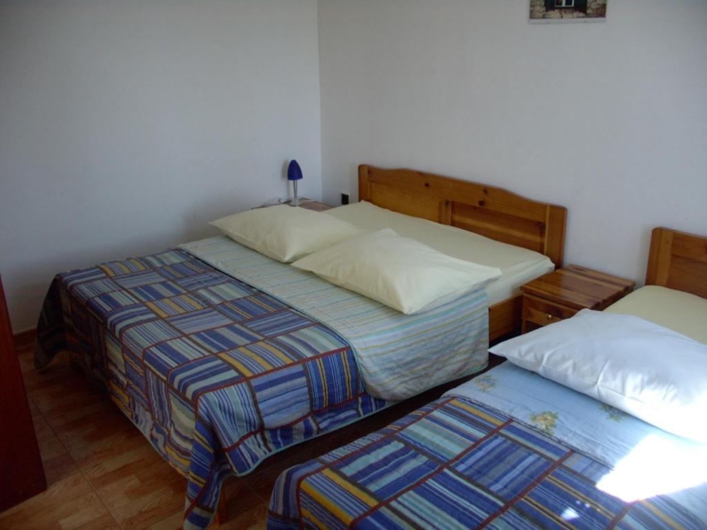 Posteľ alebo postele v izbe v ubytovaní Apartment in Sucuraj with sea view, balcony, air conditioning, WiFi 3560-2