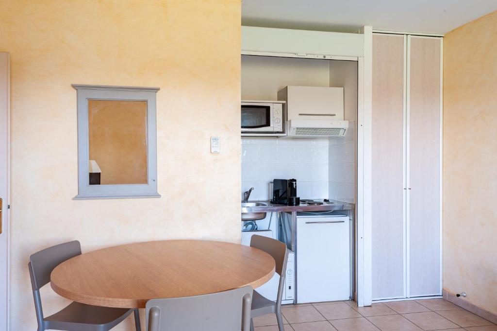 Residhotel Golf Grand Avignon - Appartement Met één Slaapkamer (4 Volwassenen)