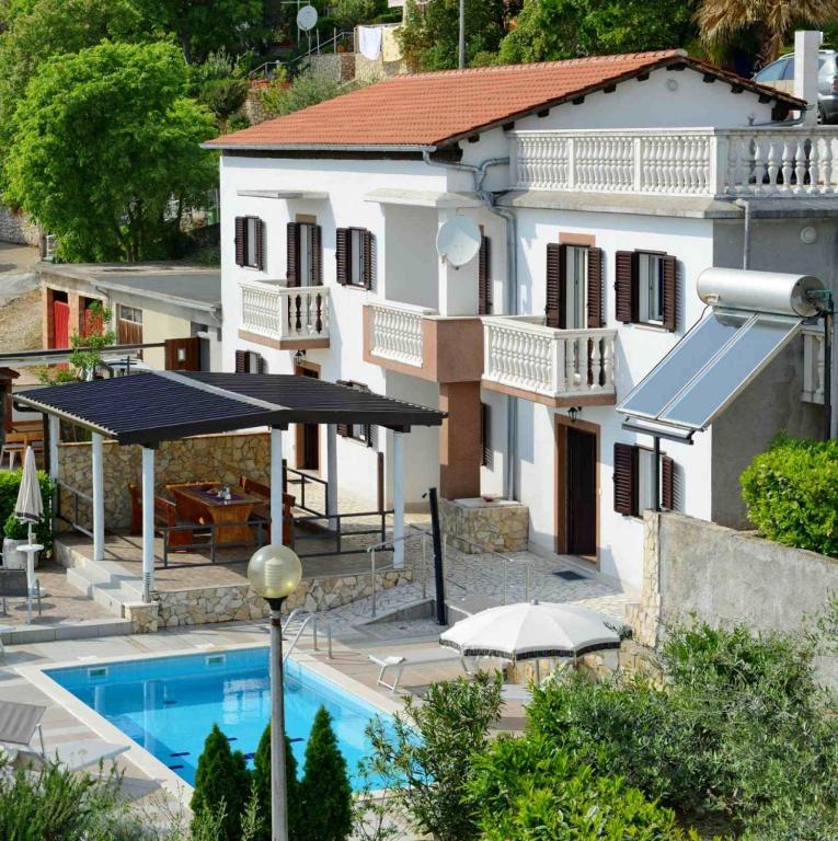 Holiday house in Rabac with sea view, air conditioning, WiFi, washing machine 577-1
