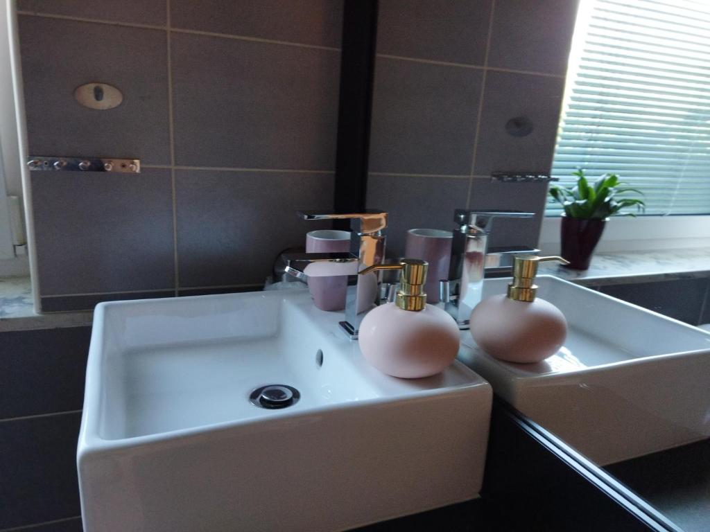Koupelna v ubytování Apartma JERMAN - Cerknica