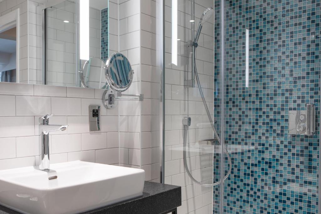 Holiday Inn Bolton Centre, an IHG Hotel - Standardking -Zimmer Mit Sofa Bett - Nichtraucher