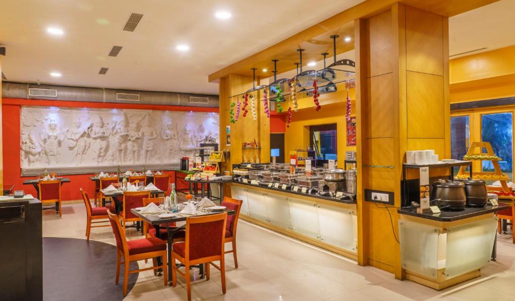 Příslušenství pro přípravu čaje a kávy v ubytování Fortune Pandiyan Hotel, Madurai - Member ITC Hotels' Group