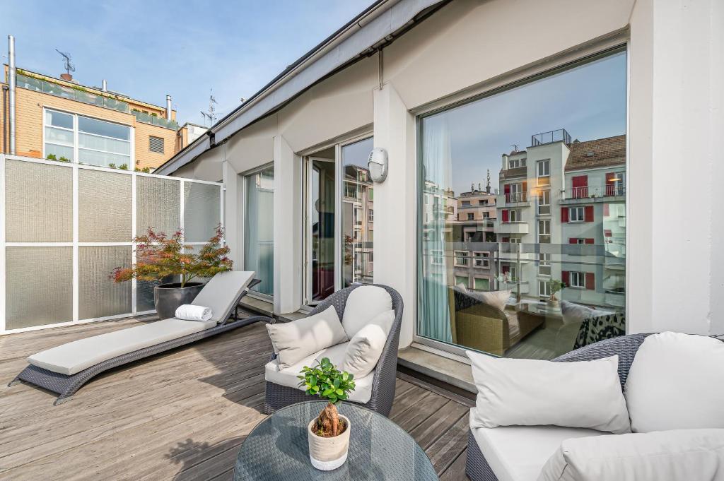 Jade Manotel - Resim 31