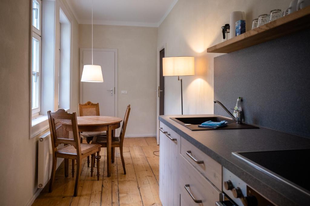 "goethezimmer" Ferienwohnungen Am Schloss - 15