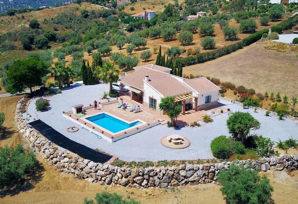 Chispas superb views heated pool, Los Romanes – Updated 2022 ...