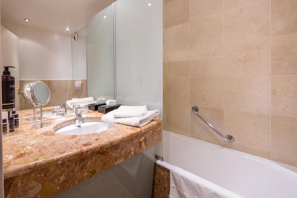 Hôtel Paris Neuilly - Classic Twin Room