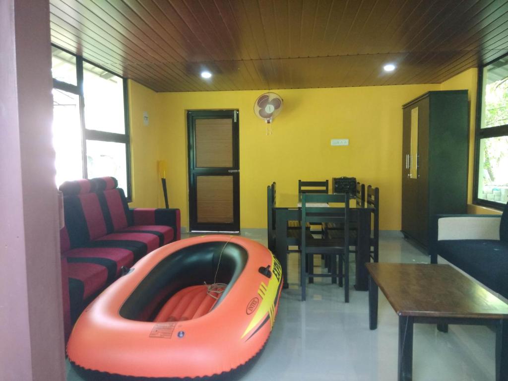 Royal Munroe Palace Home Stay - Habitación Doble De Lujo