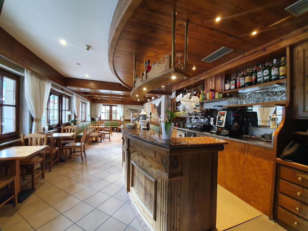 Restaurace v ubytování Hotel Pezzotti