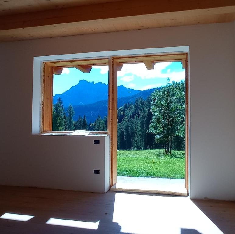 Nespecifikovaný výhled na hory nebo výhled na hory při pohledu z apartmánu