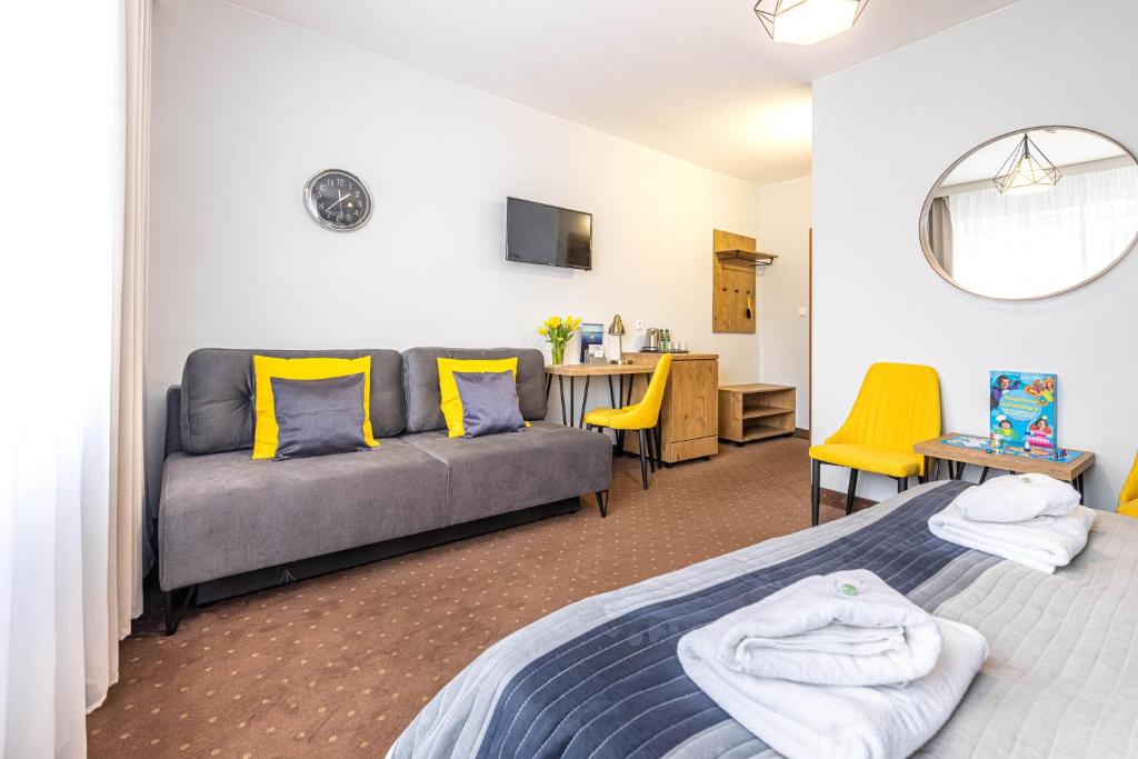 Hotel Krynica - Standard Triple Room