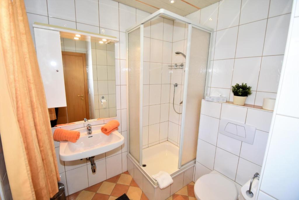 Koupelna v ubytování Haus Waldner
