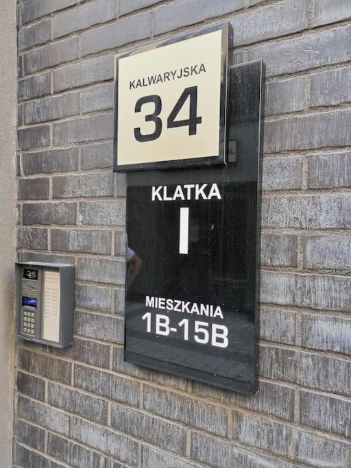 Fotografia z galérie ubytovania Klimatyczne mieszkanie w sercu Starego Podgórza v Krakove