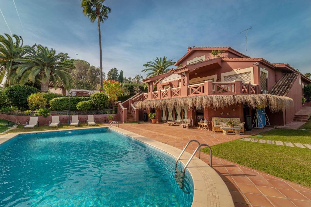 Villa Olivar - 5 BDR Dream Pool/Jacuzzi/Golf/BBQ ...