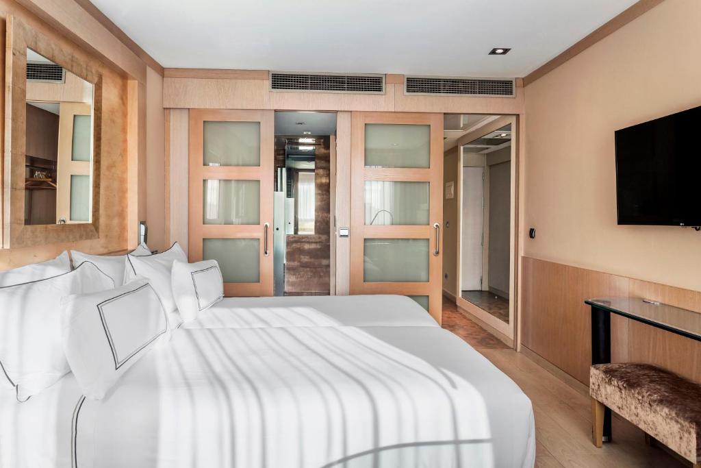 Melia Madrid Princesa - Resim 19