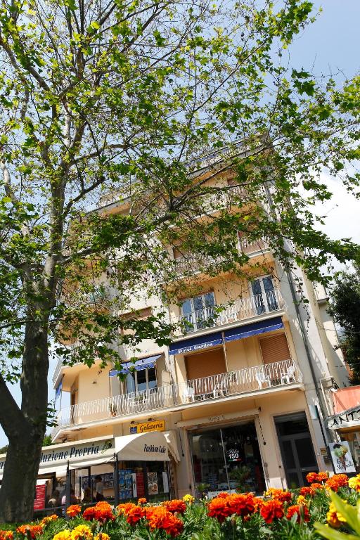 Budova, kde se hotel nachází