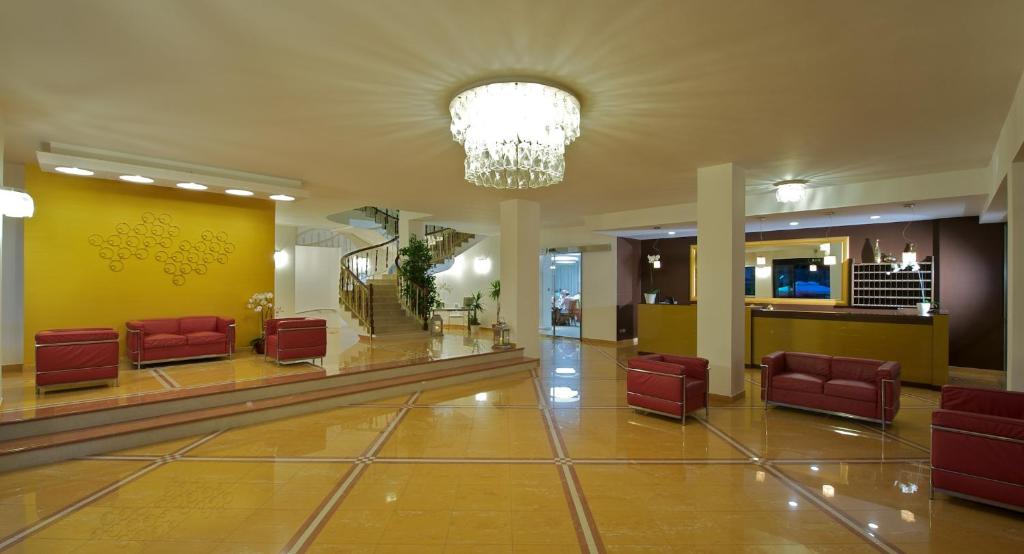 TV a/nebo společenská místnost v ubytování Hotel Palace Magnolia SPA