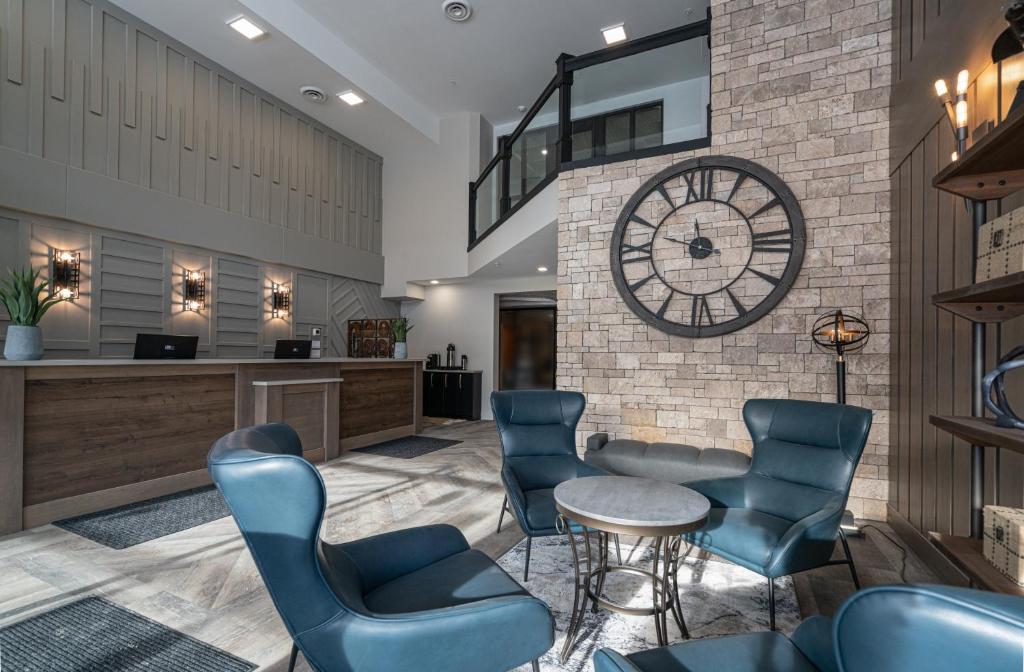 Posezení v ubytování Prestige Kamloops Hotel