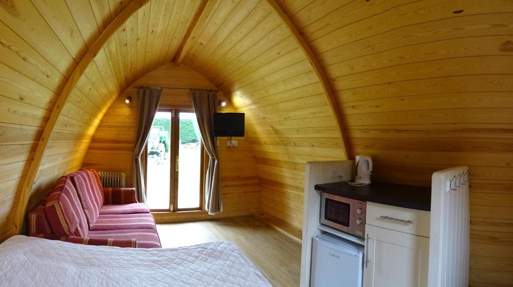 King's Lynn Caravan & Camping Park - 露营荚（不允许宠物）