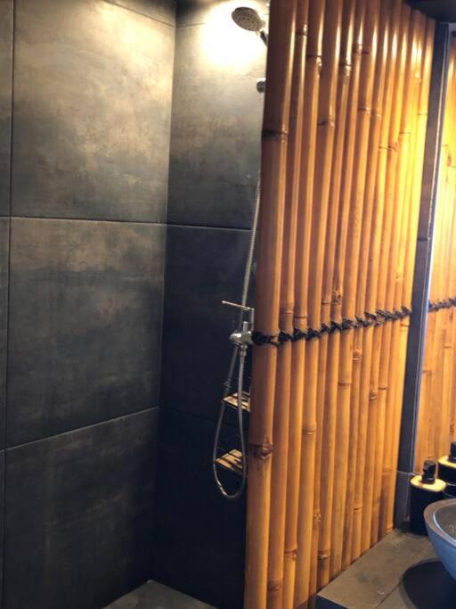 Koupelna v ubytování Chambre totalement équipée avec vue imprenable!!!