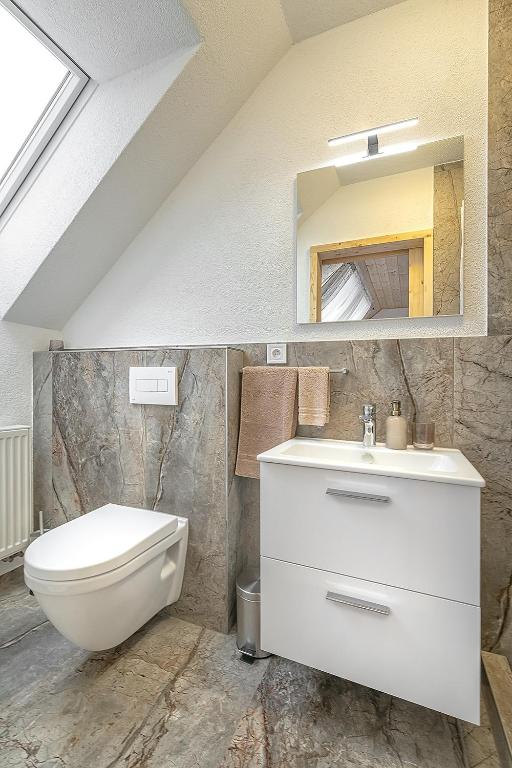 A bathroom at Chata Radiva