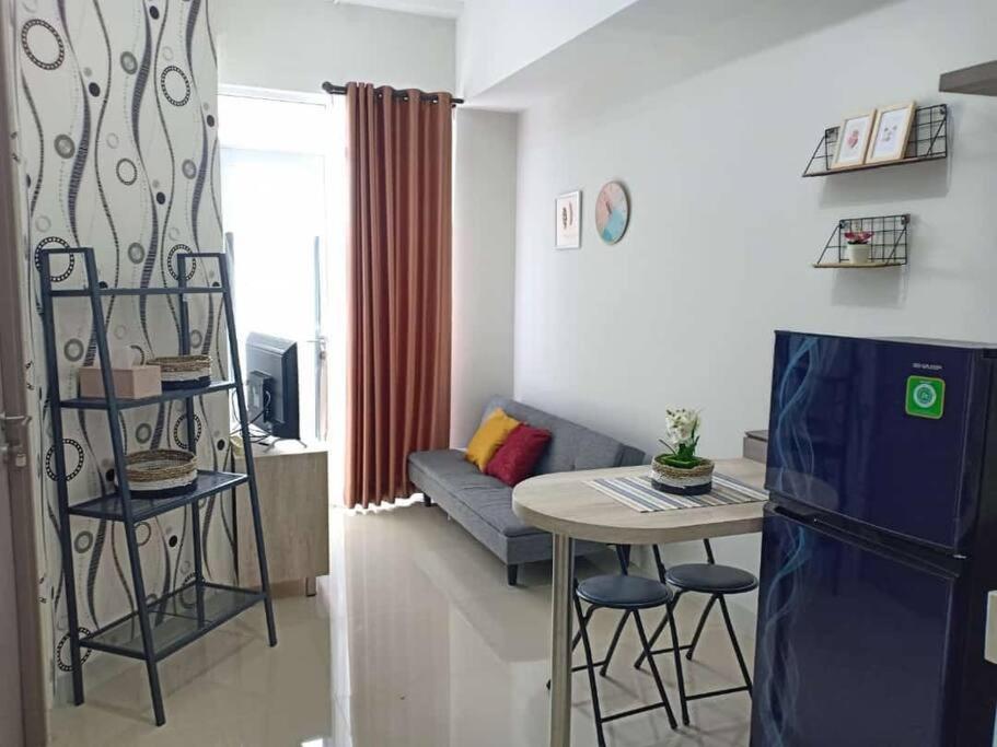 Apt Vasanta Inopark 1 BR Lnd4 dgn Infinity Pool, Onsen dan Netflix