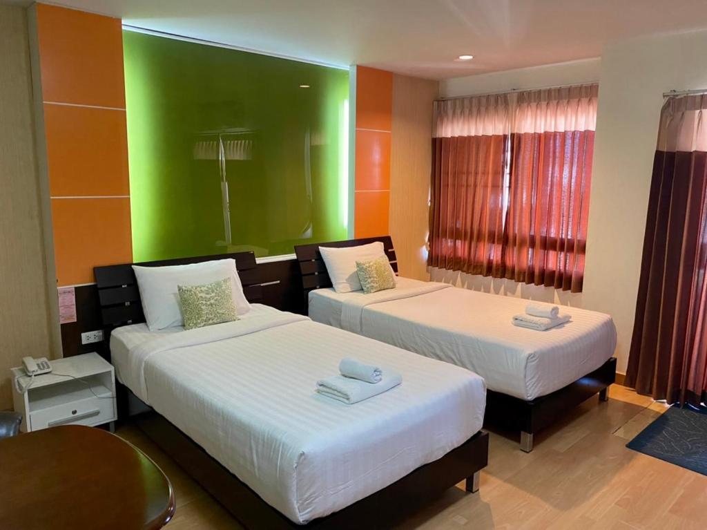 Kwanruen Resort - Deluxe Twin Room Con Vista Al Lago
