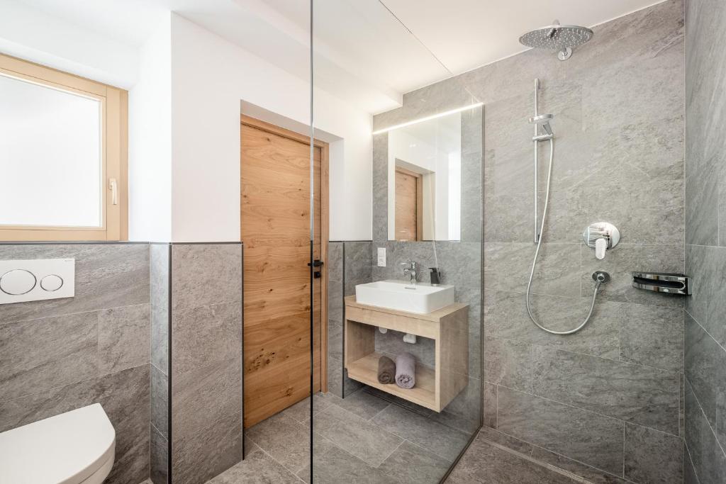 Kúpeľňa v ubytovaní Apart Garni Enzian