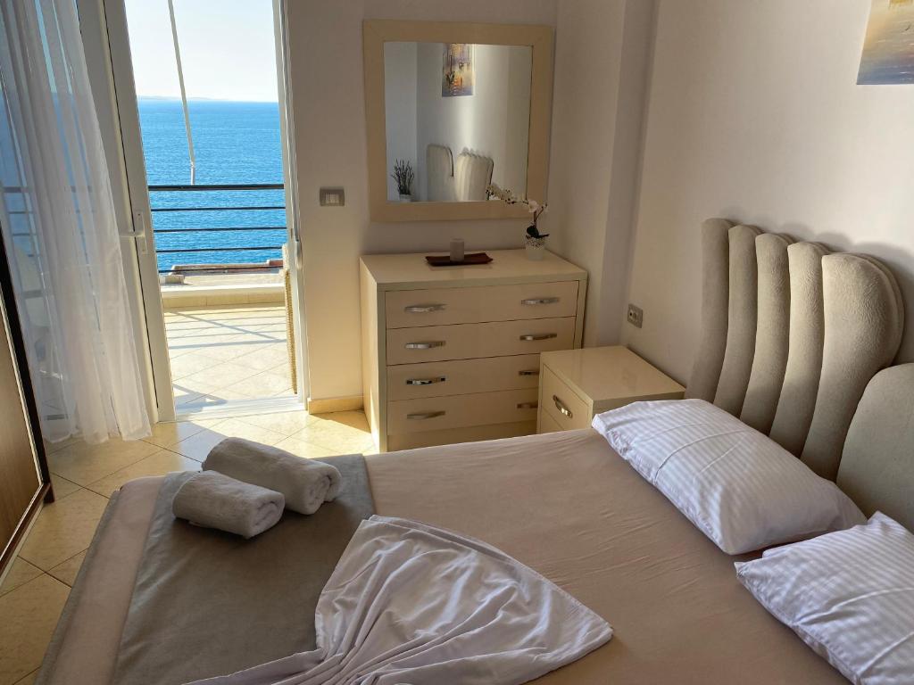 Apartment with huge sea view balcony - Imazhi 7