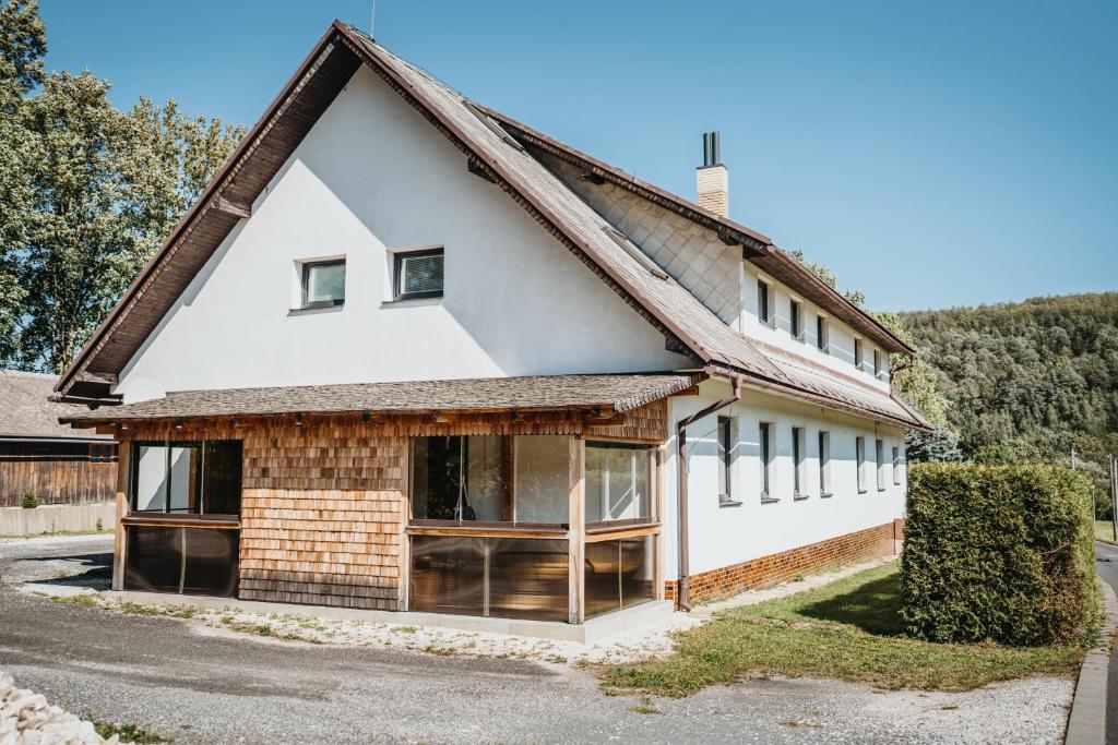 Budova, kde se ubytování v soukromí nachází