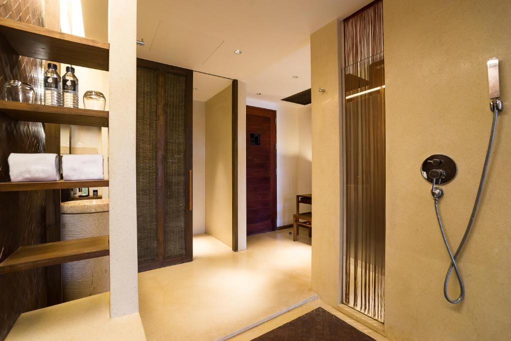 Koupelna v ubytování Hansar Samui Resort & Spa - SHA Extra Plus