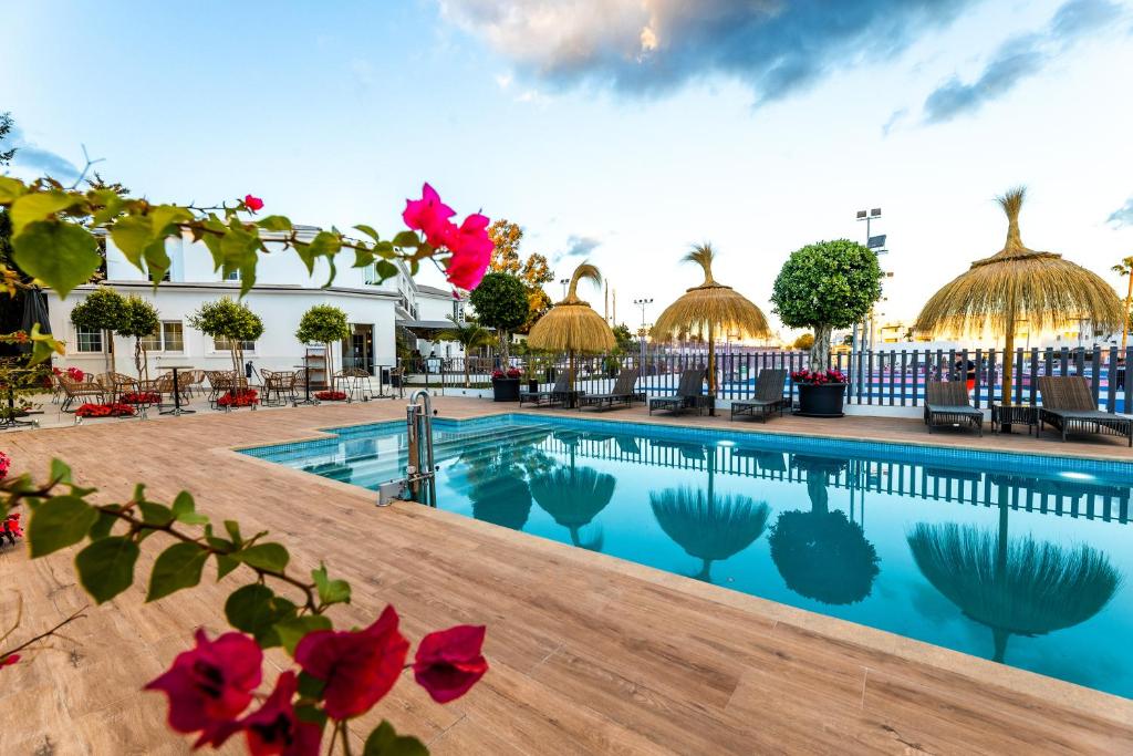 Residencia Deportiva RozaRossa, Estepona – Updated 2023 Prices
