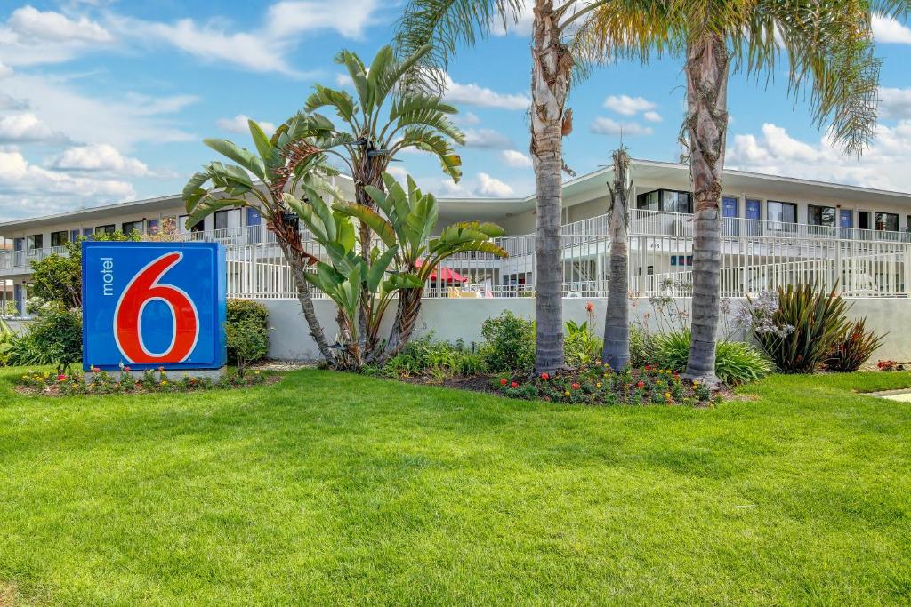 Motel 6-Santa Barbara, CA - Beach photo