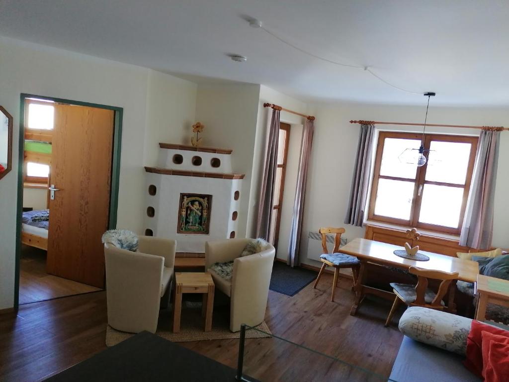 Posezení v ubytování Apartments Susanne und Jasmin - Haus Sonnleitn